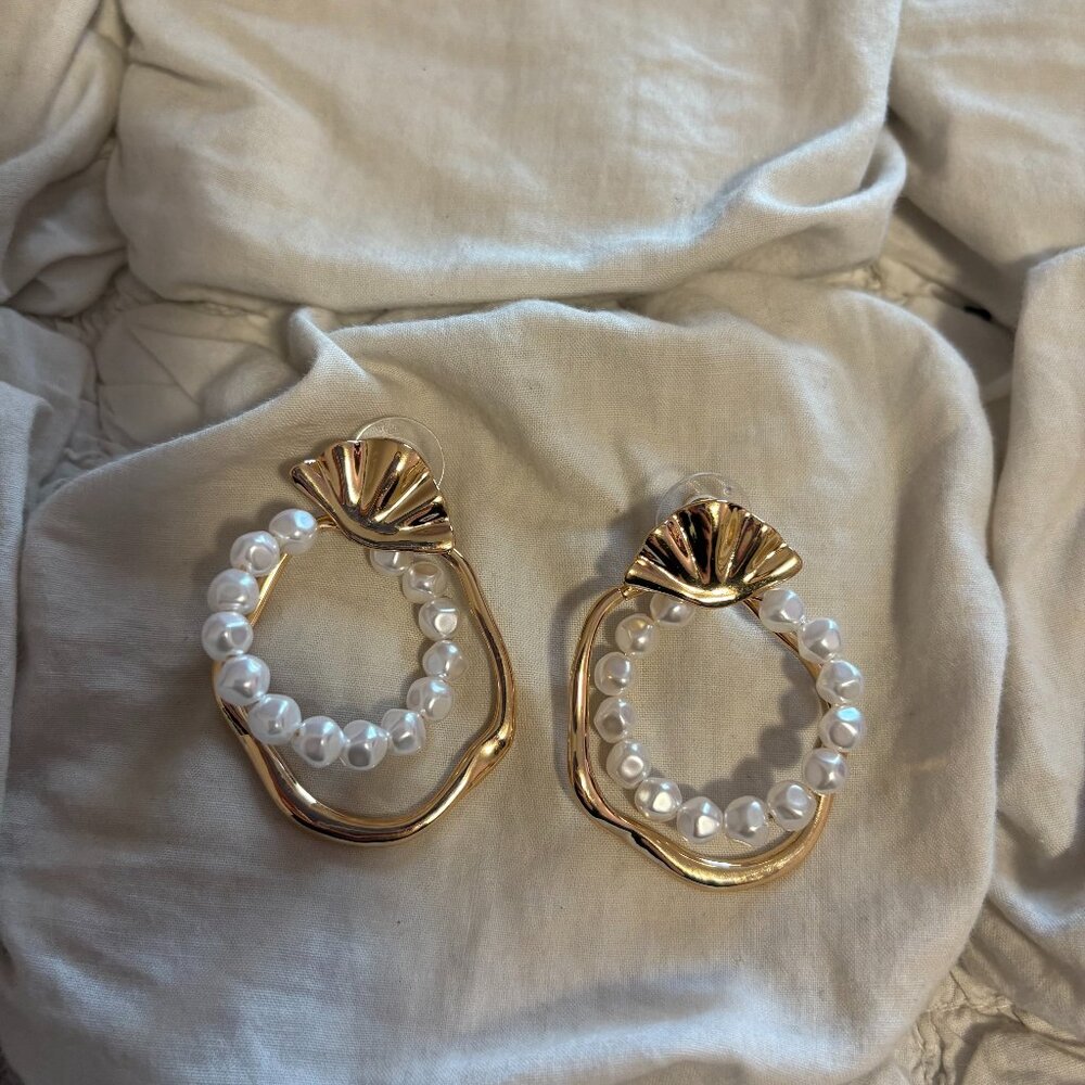 Free People Gold Shell & Pearl Hoop Earrings